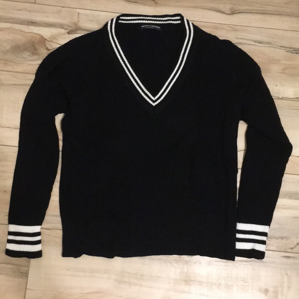 Brandy Melville sweater